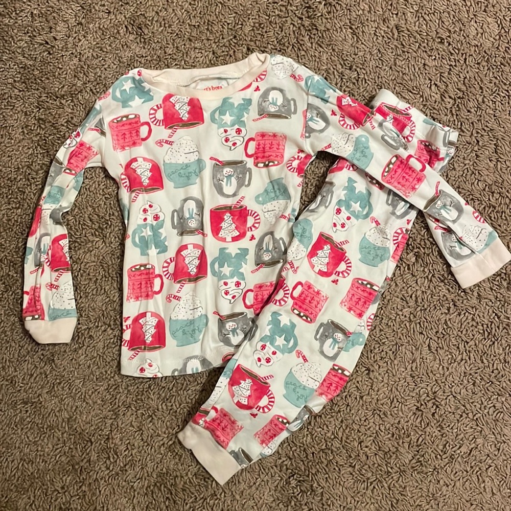 2t Burt’s Bees cocoa Christmas pajamas